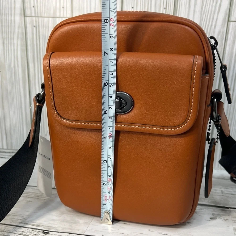 Coach Men’s Leather Crossbody Bag Slim Turnlock Messenger Saddle Brown